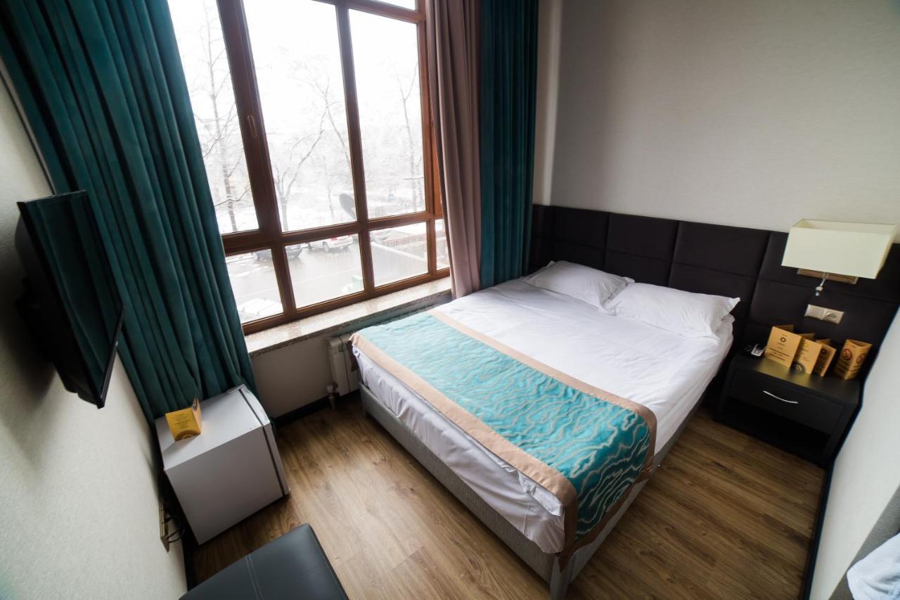 Golden Hotel Biškek Exteriér fotografie