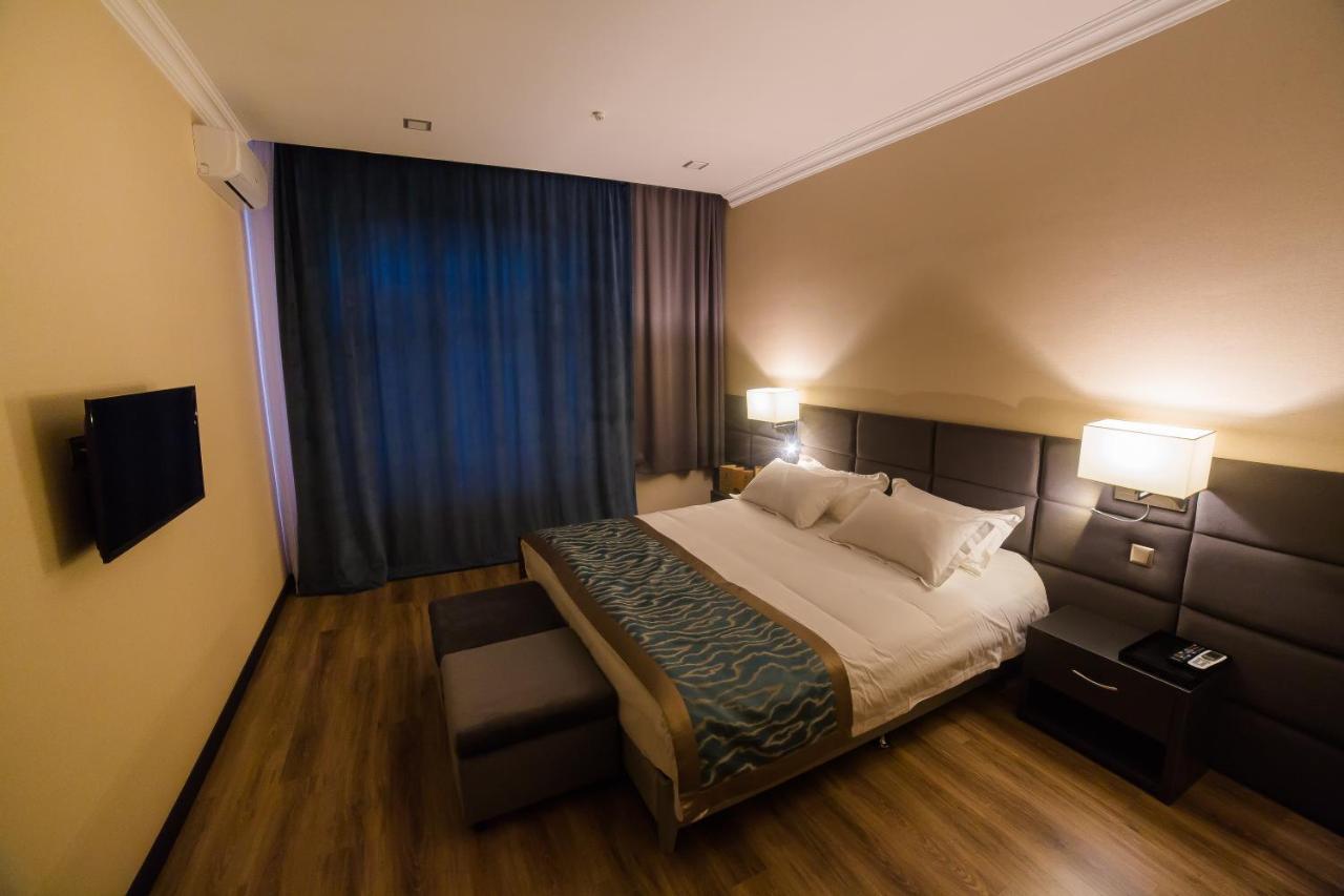 Golden Hotel Biškek Exteriér fotografie