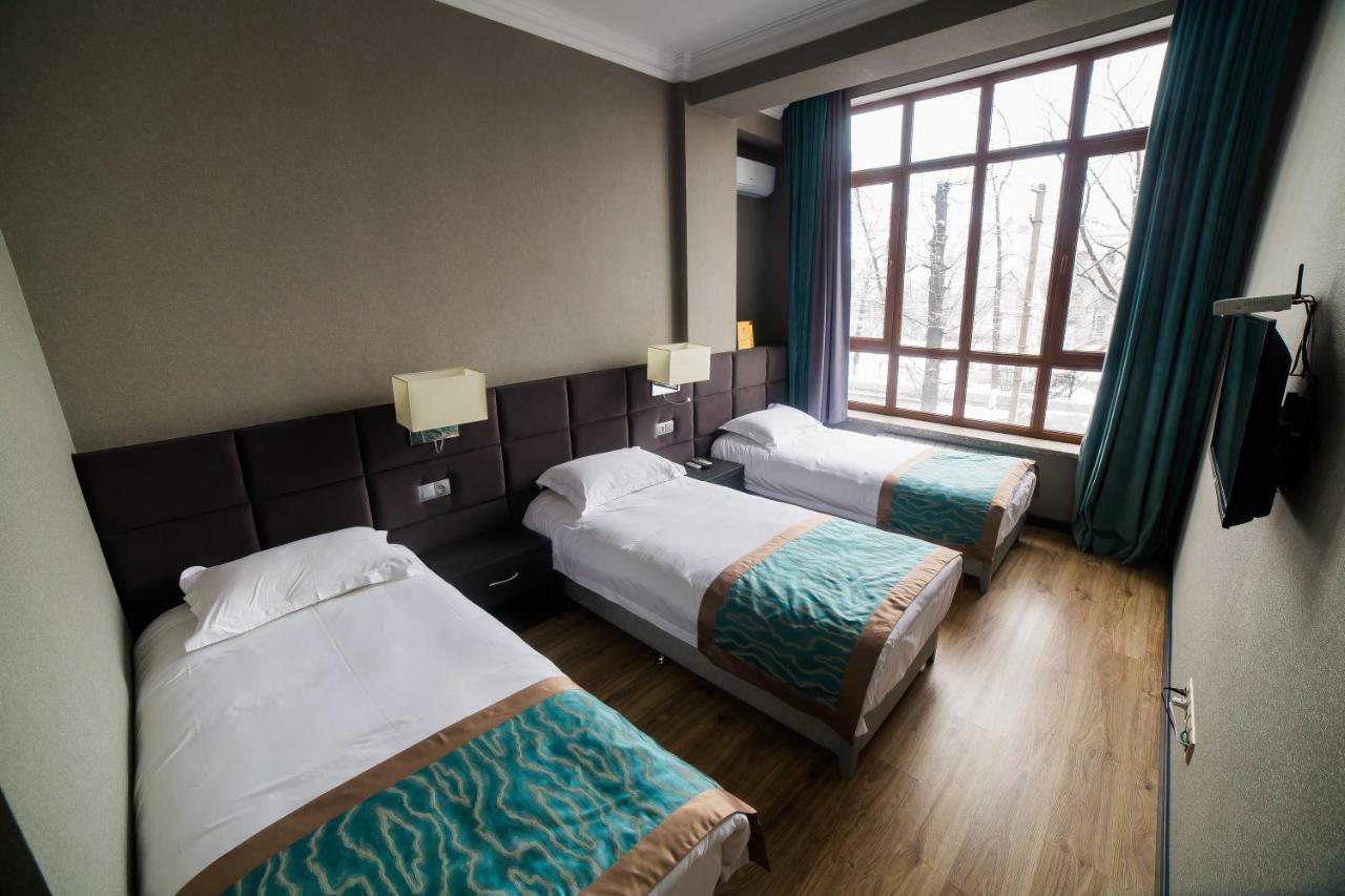 Golden Hotel Biškek Exteriér fotografie